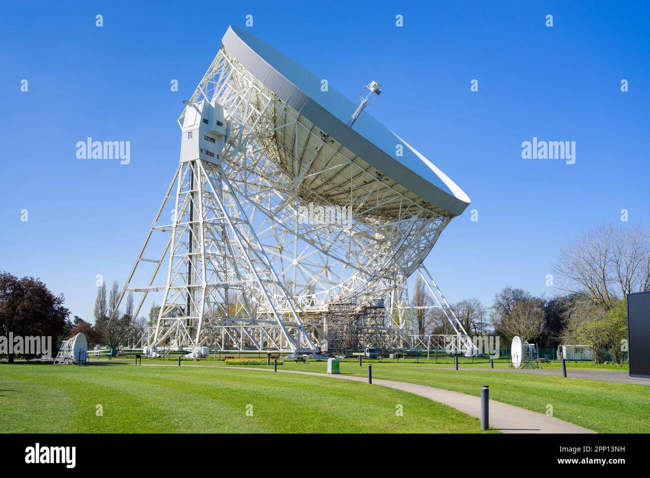 Radiotélescope Jodrell Bank, le télescope Lovell à l'observatoire de Jodrell Bank, banque Jodrell près de Lower Withington Cheshire Angleterre Royaume-Uni GB Europe Banque D'Images