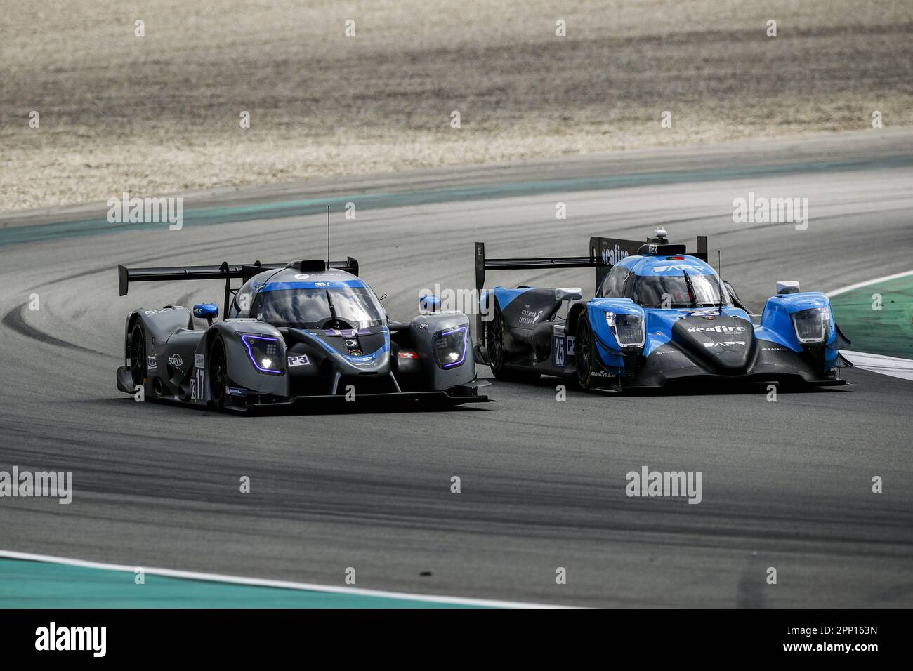 17 CHILA Adrien (fra), SIEBERT Marcos (arg), GARCIA Alejandro (mex), Cool Racing, Ligier JS P320 - Nissan, action 25 SIMPSON Kyffin (usa), ALLEN James (aus), LYNN Alexander (gar), Algarve Pro Racing, Oreca Gibson 07 - Gibson, action pendant les 4 heures de Barcelone 2023, 1st tour de la série européenne du Mans 2023 sur le circuit de Barcelone-Catalunya de 21 avril à 23, 2023 à Montmelo, Espagne - photo: Xavi Bonilla/DPPI/LiveMedia Banque D'Images