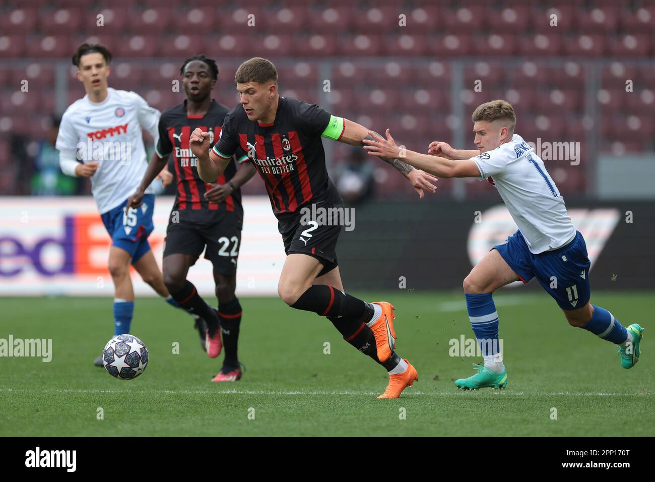 Hajduk split v ac milan u19 Banque de photographies et d’images à haute ...