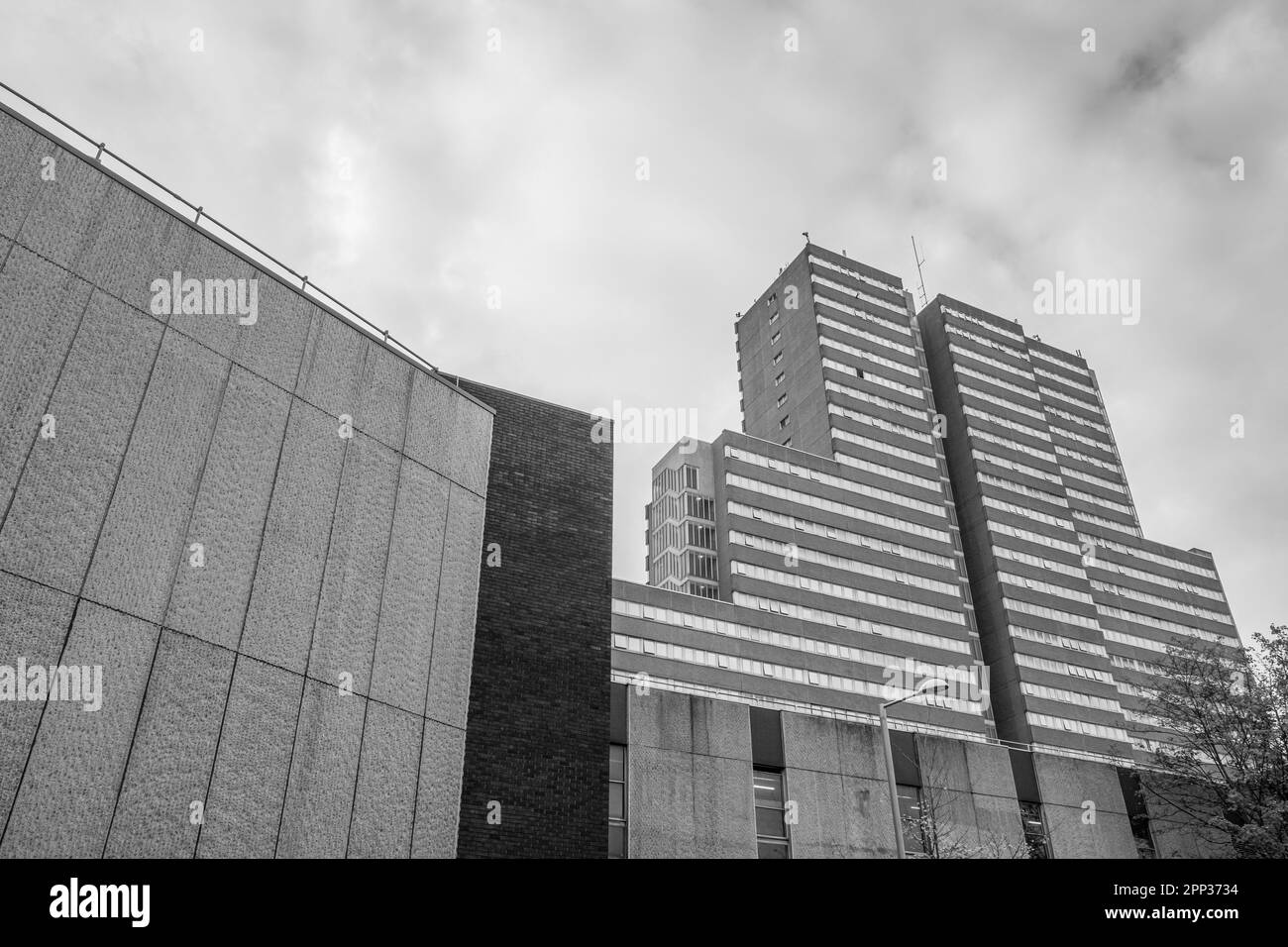 Les appartements du Victoria Centre à Nottingham, en Angleterre, ont été conçus par Arthur Swift et achevés en 1972. Ils sont un exemple d'architecture Brutaliste. Banque D'Images