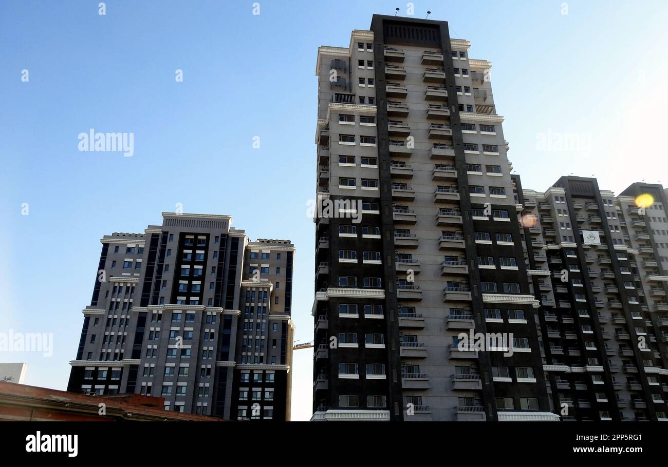 Le Caire, Egypte, 16 avril 2023: Appartements résidentiels nouvellement construits en Egypte dans le nouveau projet immobilier et développement du triangle de Maspero au Nil Banque D'Images