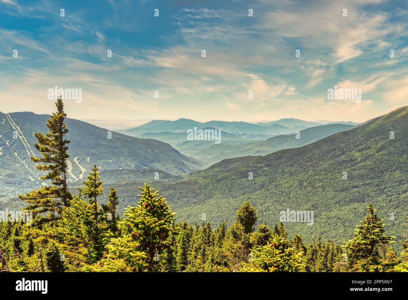 Vue sur les White Mountains dans le nord du New Hampshire Banque D'Images