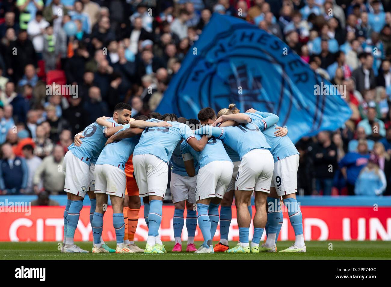 Londres, Royaume-Uni. 22nd avril 2023Manchester l'équipe de la ville se tient lors du match de la FA Cup entre Manchester City et Sheffield United au stade Wembley, à Londres, le samedi 22nd avril 2023. (Photo: Federico Guerra Maranesi | MI News) Credit: MI News & Sport /Alamy Live News Banque D'Images