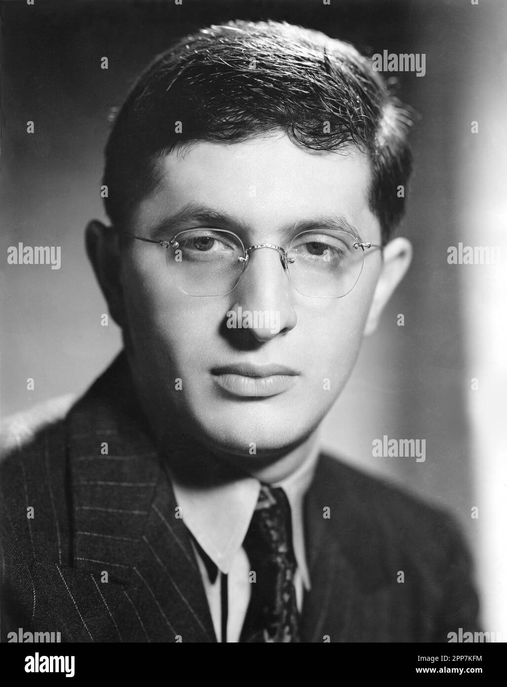 BERNARD HERRMANN film Composer1942 Portrait ORSON WELLES ALFRED HITCHCOCK Nord par LE CITOYEN du Nord-Ouest KANE le magnifique chauffeur de taxi VERTIGO Ambersons PSYCHO le jour où la Terre était encore debout Banque D'Images