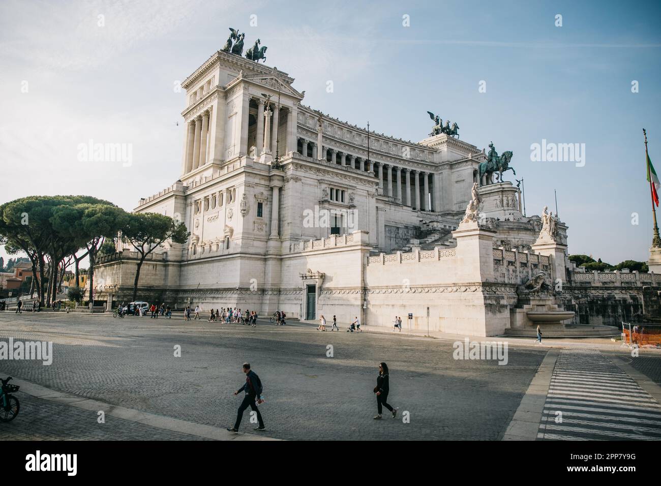 Vue sur la vue de l'autel de la Patrie à Rome, en Italie, lors d'une belle journée ensoleillée Banque D'Images