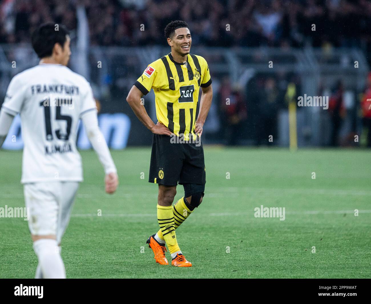 Dortmund, Signai Iduna Park, 22.04.23: Jude Bellingham (Dortmund) lachend beim Spiel der 1.Bundesliga Borussia Dortmund contre Eintracht Frankfurt. Banque D'Images