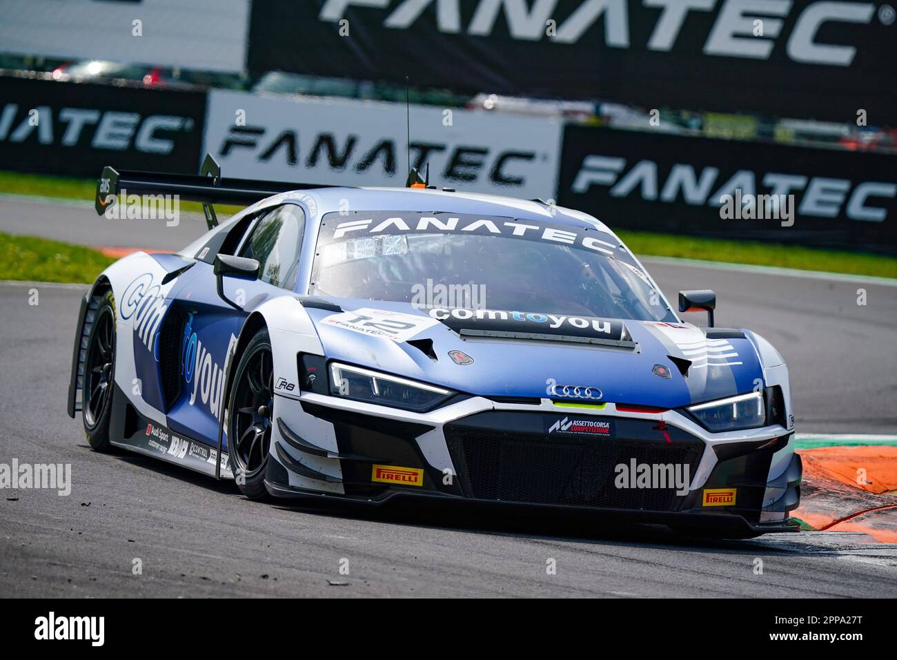 Monza, Italie. 23rd avril 2023. Le #12 Comtoyou Racing Audi R8 LMS GT3 EVO II de Sam DEJONGHE, Loris HEZEMANS et Finlay HUTCHISON (ARGENT) pendant le Fanatec GT World Challenge Europe à Autodromo di Monza sur 22 avril 2023 à Monza, en Italie. Credit: Luca Rossini/E-Mage/Alamy Live News Banque D'Images