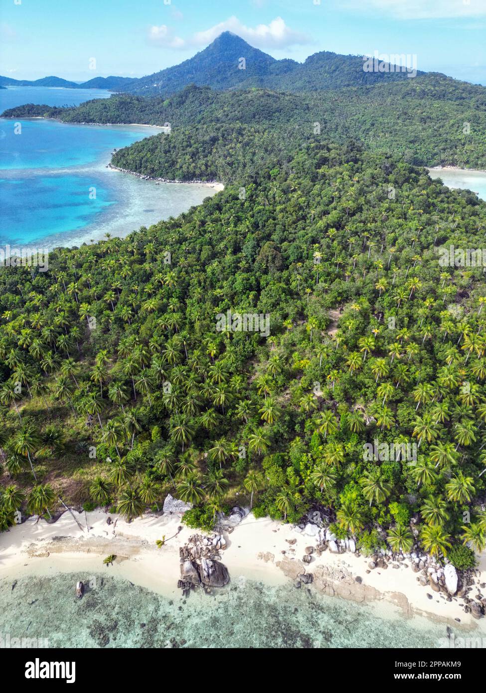 Indonésie Iles Anambas - vue sur Drone le long de l'île de Telaga Banque D'Images