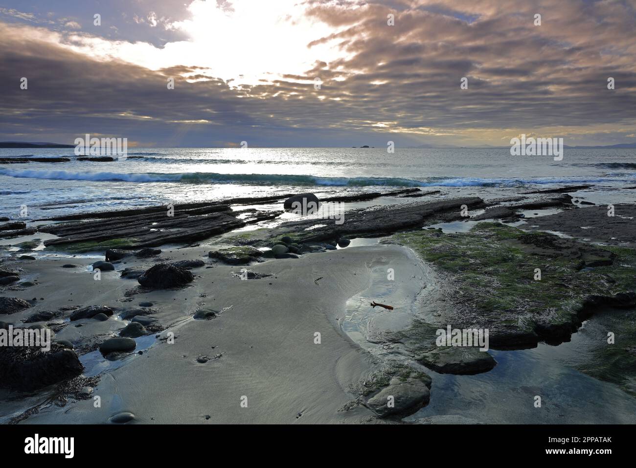 Eveningt Sunlight à Duntumm Beach, île de Skye, Écosse, Royaume-Uni. Banque D'Images