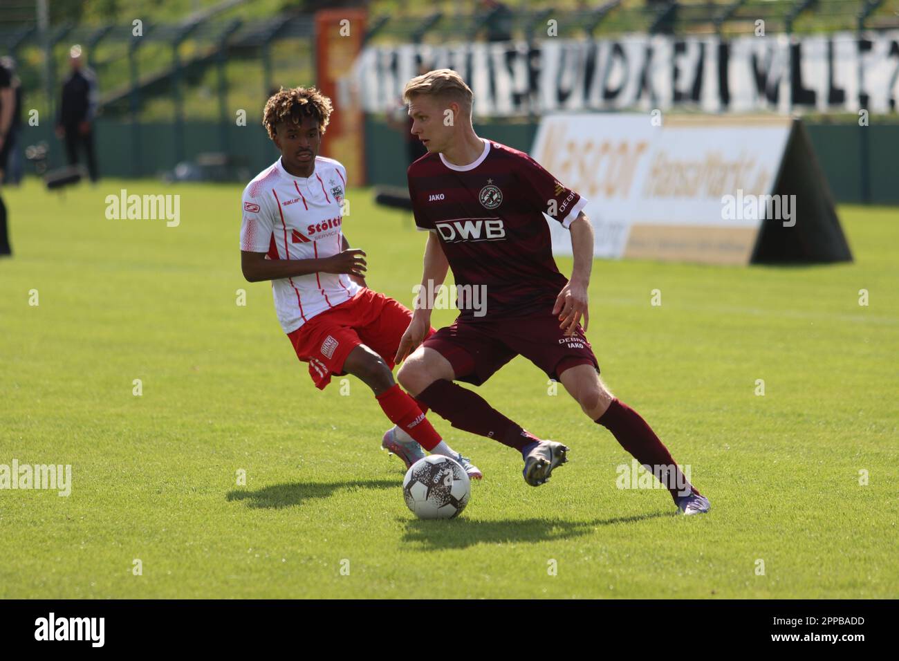 Berlin, Allemagne. 23rd mars 2023. Berlin, Allemagne, 23, avril 2023. Michael Blum de BFC Dynamo dribbles avec la balle pendant le match entre BFC Dynamo vs FC Rot-Weiss Erfurt, Regionalliga Nordost, Round 29. Credit: Fabideciria / Alamy Live News Banque D'Images