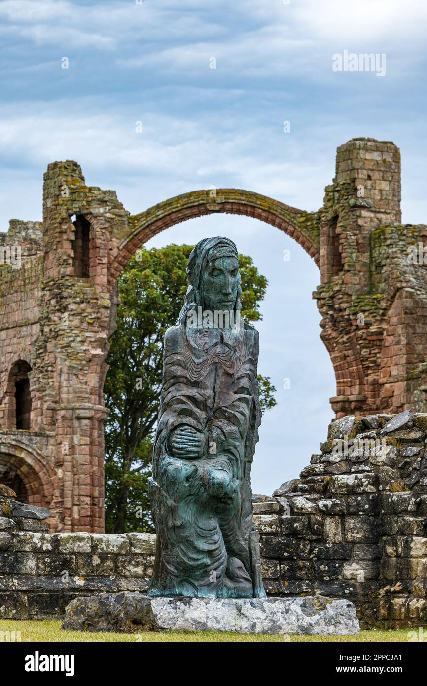 Ruines du Prieuré de Lindisfarne, Île Sainte de Lindisfarne, Northumberland, Angleterre, Royaume-Uni Banque D'Images