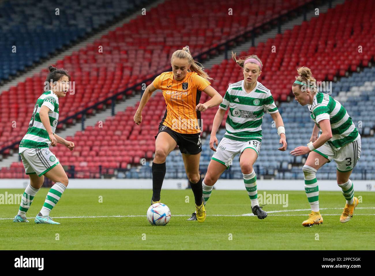 Glasgow, Royaume-Uni. 23rd avril 2023. Dans la demi-finale de la coupe écossaise féminine entre Glasgow City et le Celtic, joué à Hampden Park, Glasgow, Écosse, Royaume-Uni, Celtic gagné par 0 - 1, avec le but marqué par NATASHA FLINT, numéro celtique 26, en 19 minutes. Celtic va maintenant jouer les Rangers en finale le 28 mai 2023 à Hampden Park, Glasgow, Écosse crédit: Findlay/Alay Live News Banque D'Images