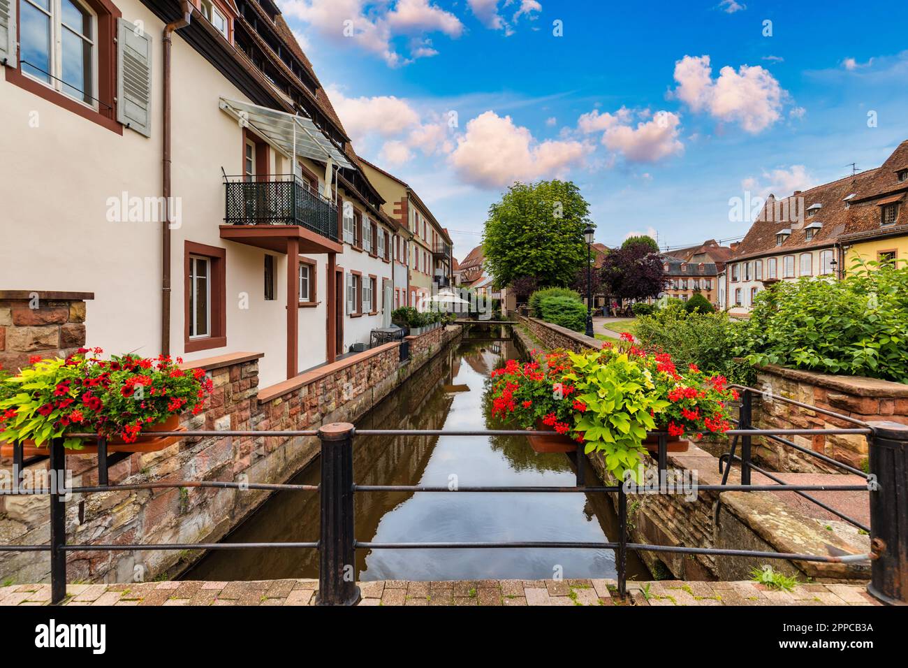 Wissembourg (Weißenburg) ville d'Alsace, France. Centre historique de Wissembourg, Alsace, France. La ville pittoresque de Wissembourg dans le Bas Rhin, Banque D'Images