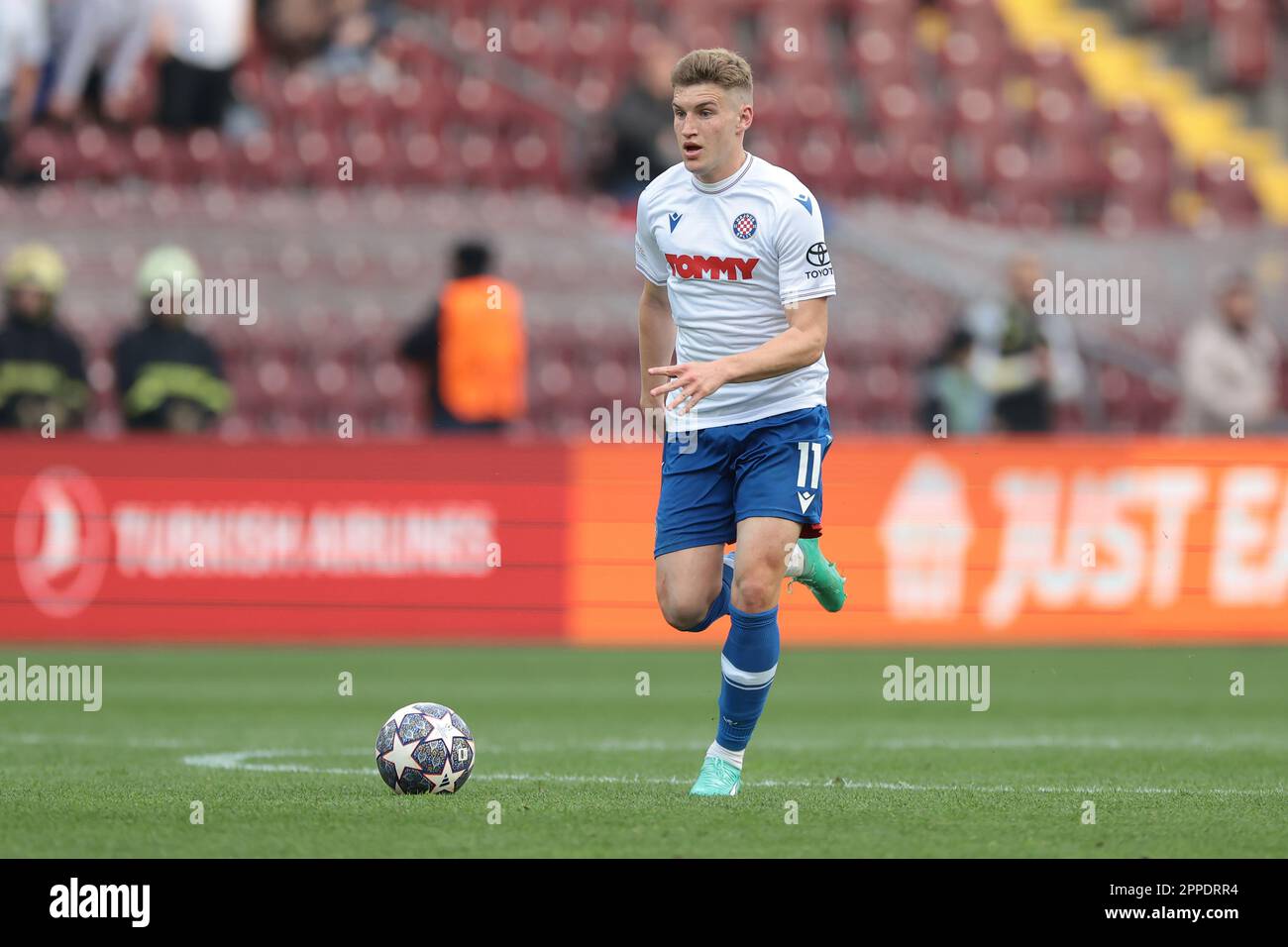 Hajduk split v ac milan u19 Banque de photographies et d’images à haute ...