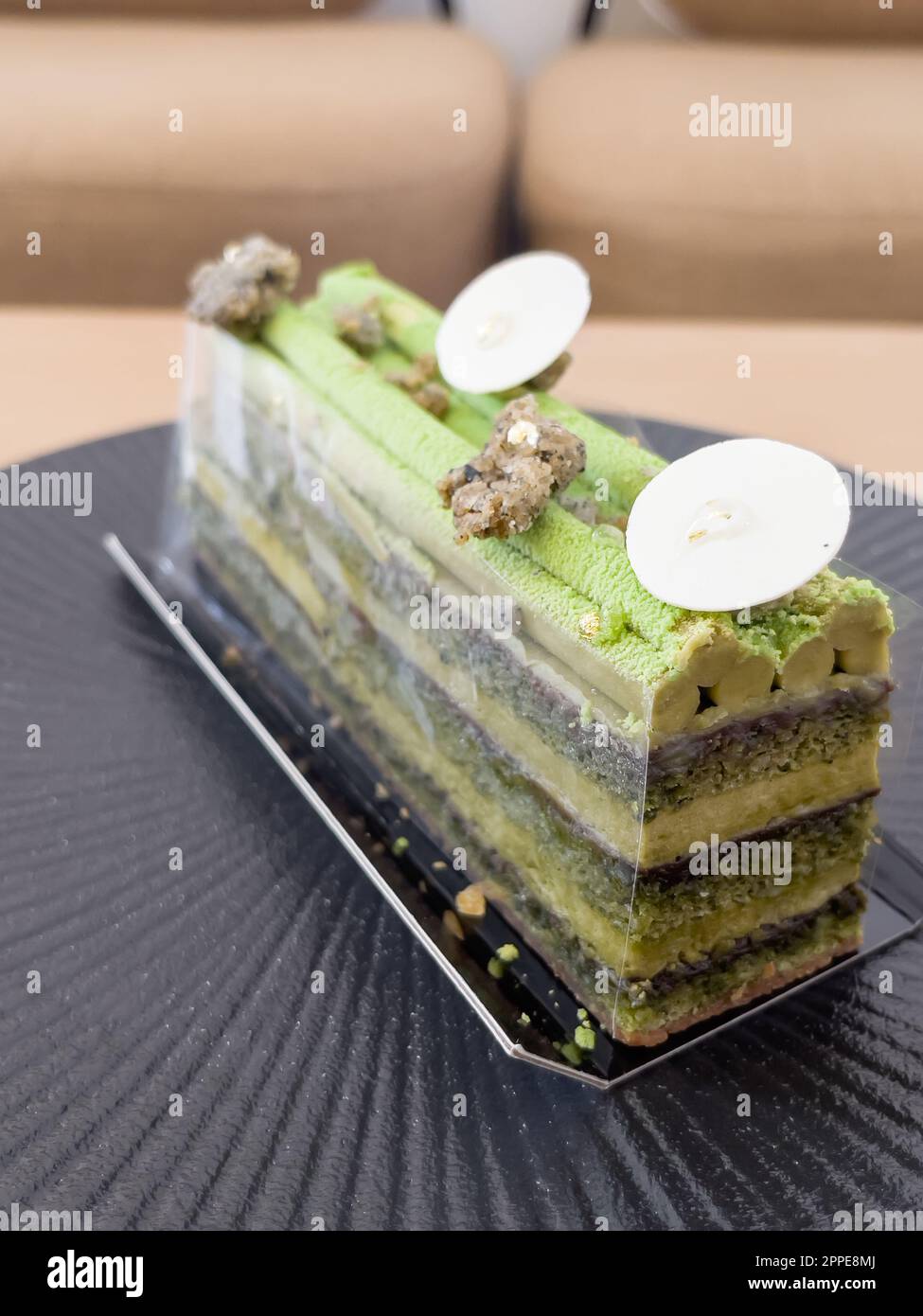 Gâteau d'opéra de pistache de la boulangerie maison, photo de stock Banque D'Images
