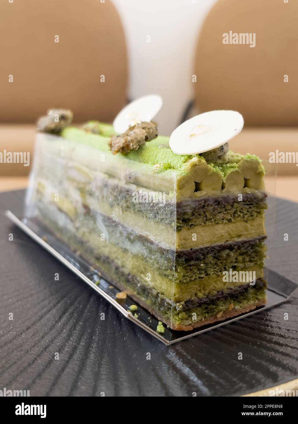 Gâteau d'opéra de pistache de la boulangerie maison, photo de stock Banque D'Images