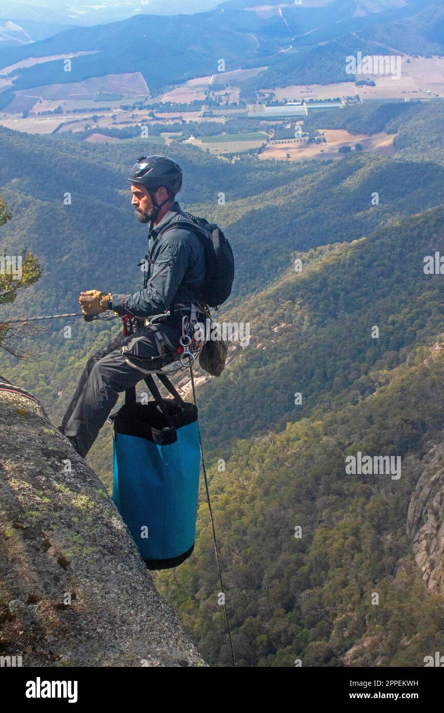 Descente en rappel dans la gorge sur le mont Buffalo Banque D'Images