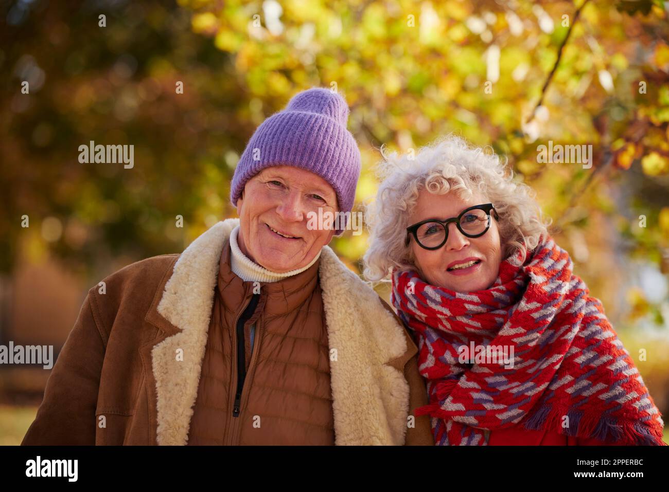 Portrait of senior woman looking at camera Banque D'Images