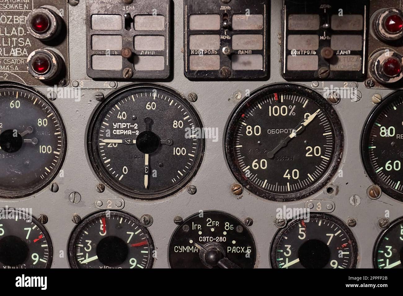 Cockpit d'un ancien avion Banque D'Images