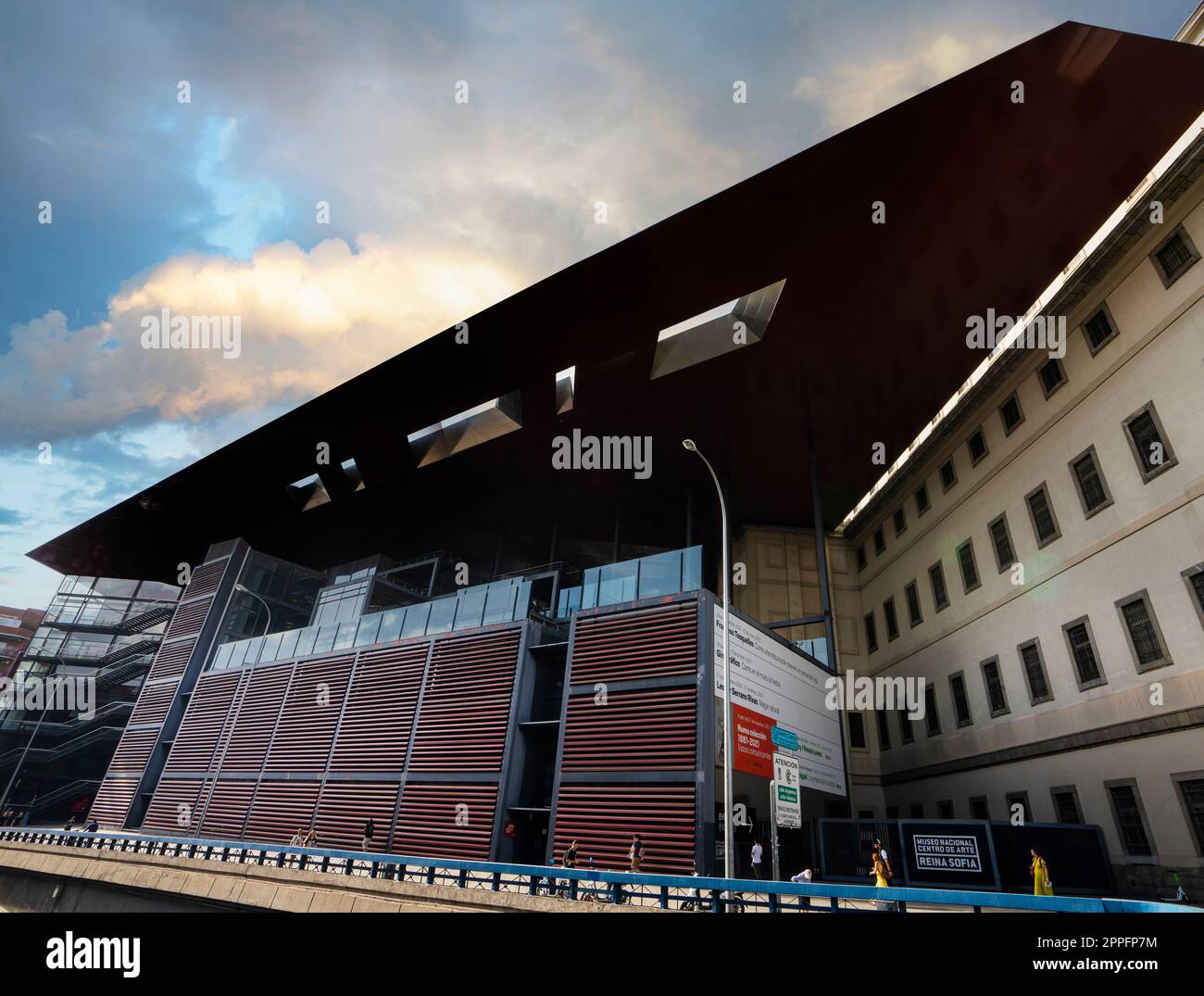 Le musée national Reina Sofia à Madrid, Espagne Banque D'Images