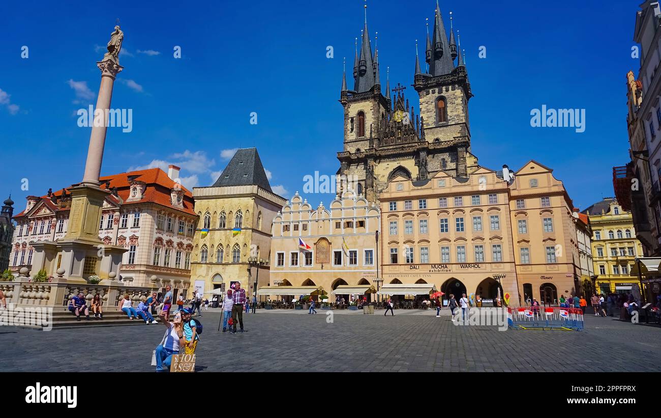 Prague Place de la vieille ville et de l'Église Mère de Dieu avant de Tyn à Prague, République tchèque. Banque D'Images
