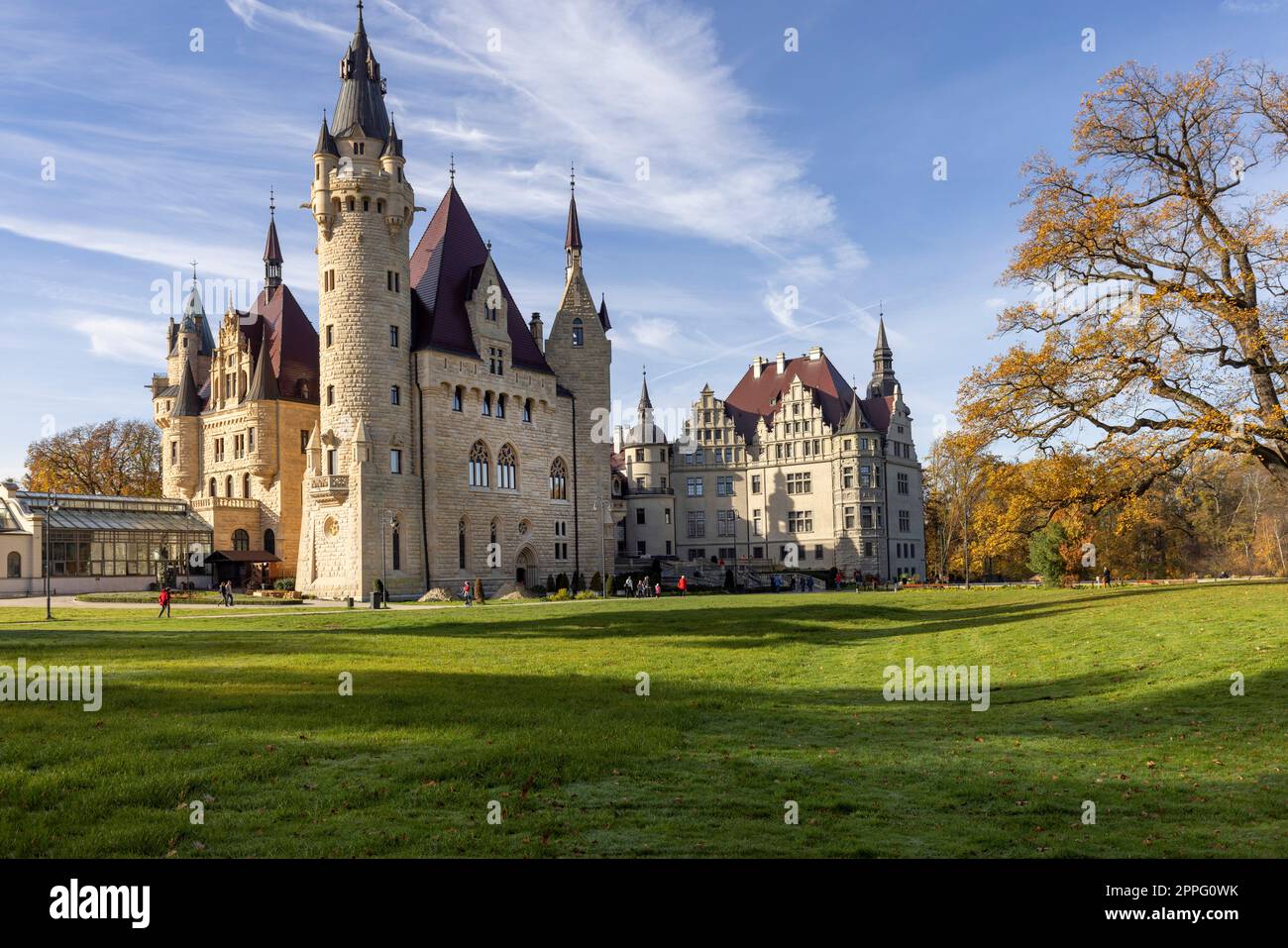 Château de Moszna du 17e siècle, château historique et résidence, Moszna, Opole, Pologne Banque D'Images Château de Moszna du 17e siècle, château historique et résidence, Moszna, Opole, Pologne Banque D'Images
