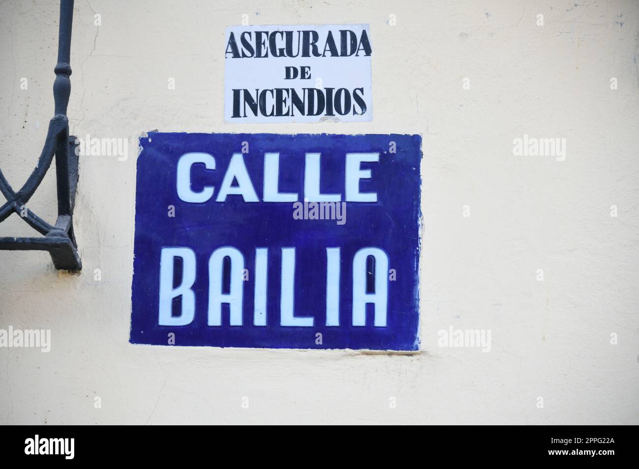 Panneau de rue à Valence, province de Valence, Espagne, mars 2023 Banque D'Images