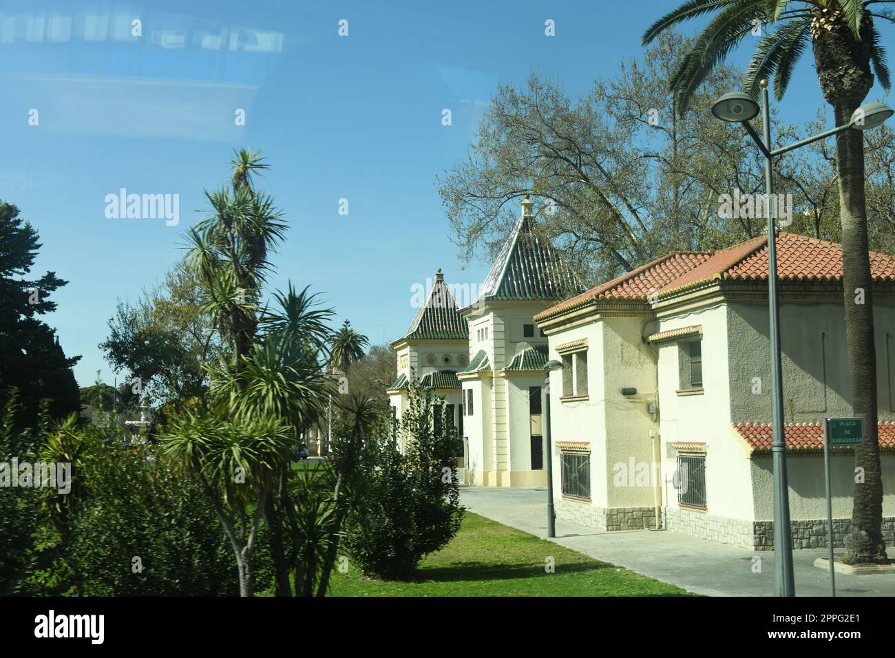 Vues sur la ville, façades de maisons de Valence, province de Valence, Espagne, mars 2023 Banque D'Images
