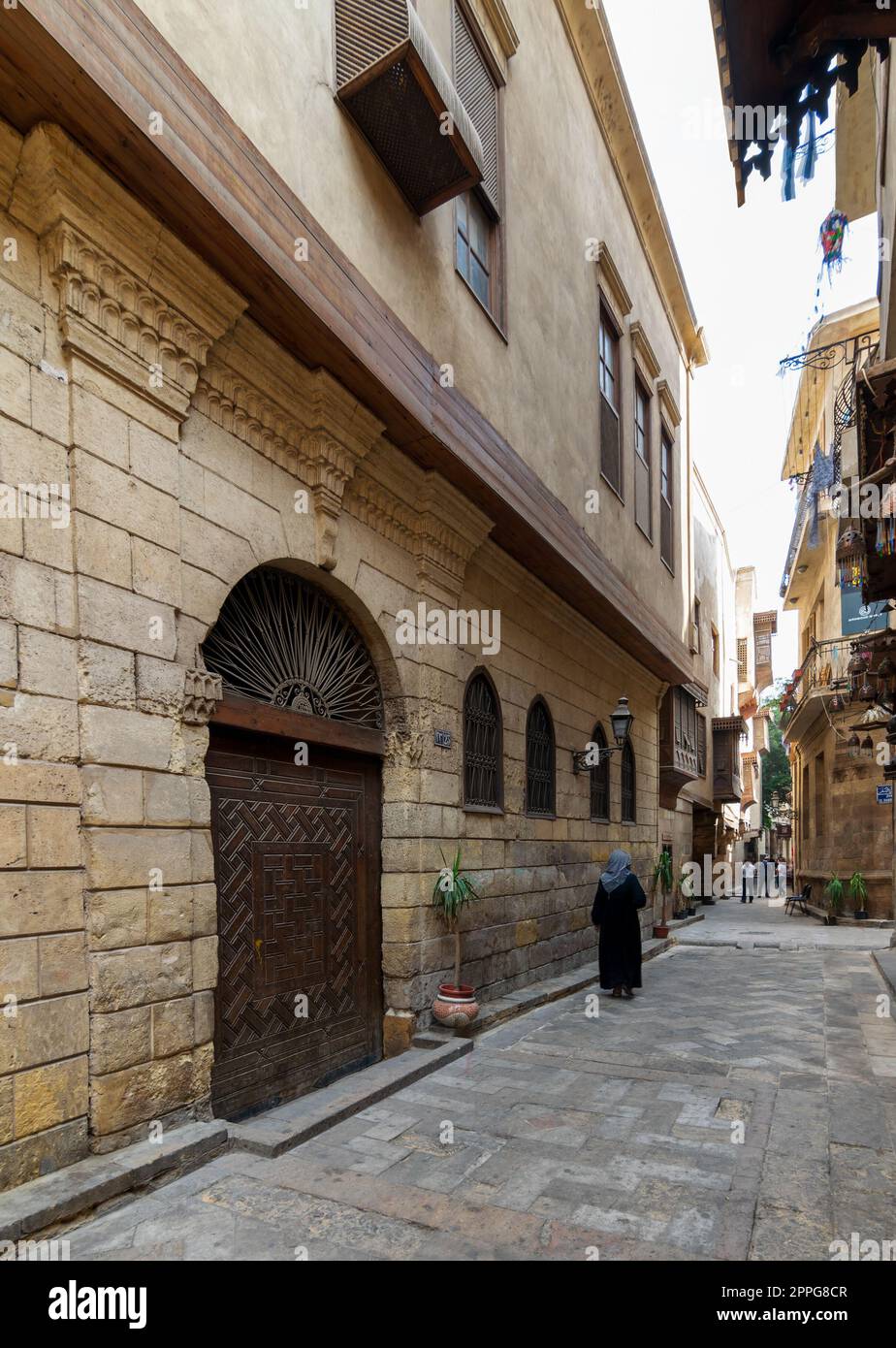 DARB Asfour Lane avec façade de Bayt Al-Suhaymi vieille maison historique, Caire médiéval, Egypte Banque D'Images