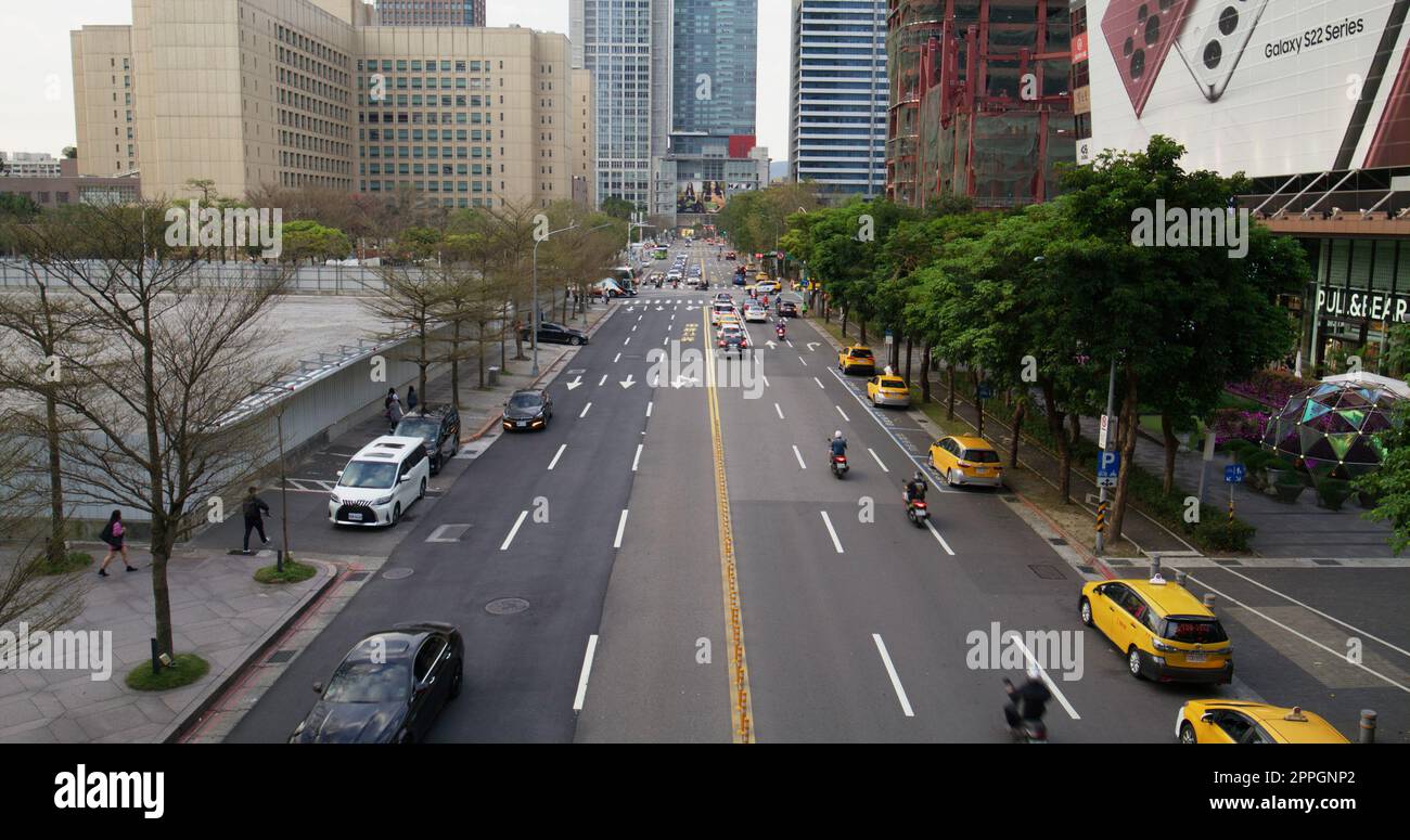 Taipei, Taïwan 15 mars 2022 : rue de la ville de Taipei dans le district de Xinyi Banque D'Images