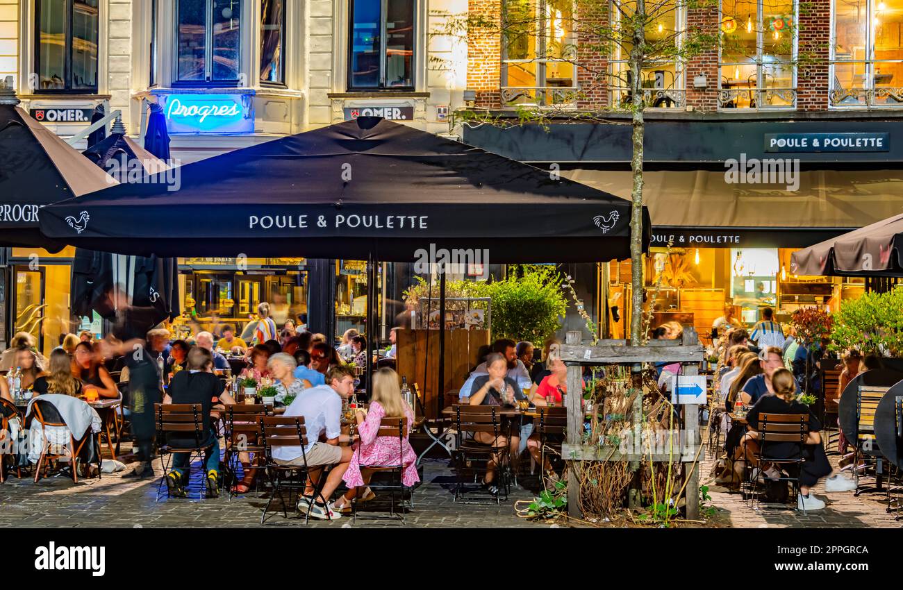 Restaurants dans la vieille ville de Gand, Belgique, la nuit Banque D'Images