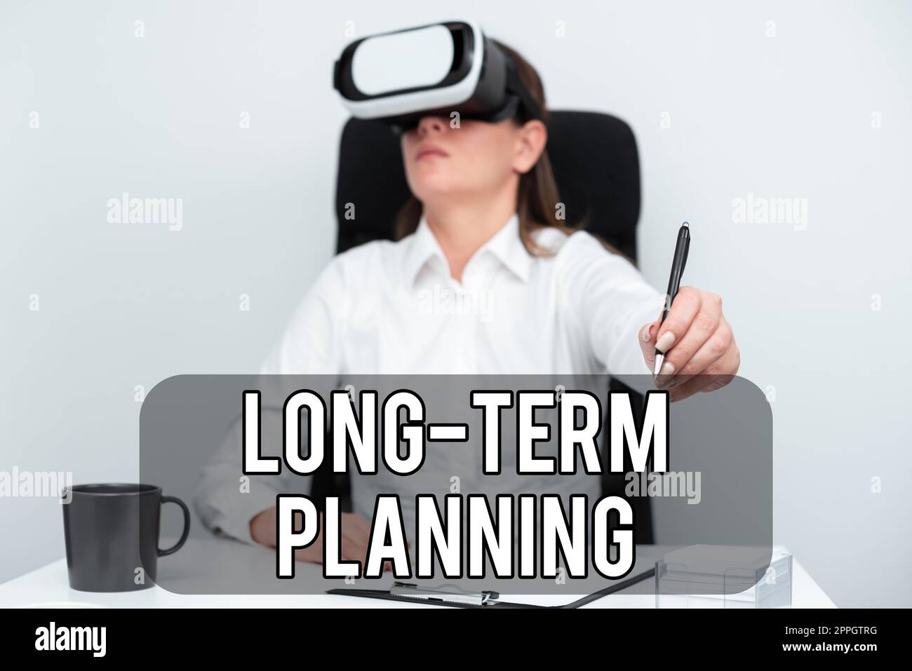 Écriture Affichage de texte Planningà long termeEstablish objectifs attendus cinq ans ou plus à venir. Concept d'entreprise établir les objectifs attendus cinq ans ou plus à l'avance Banque D'Images
