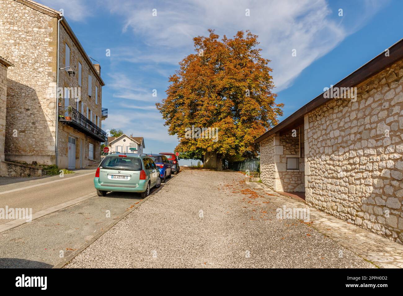 Détail architectural de maisons typiques à Monflanquin, France Banque D'Images