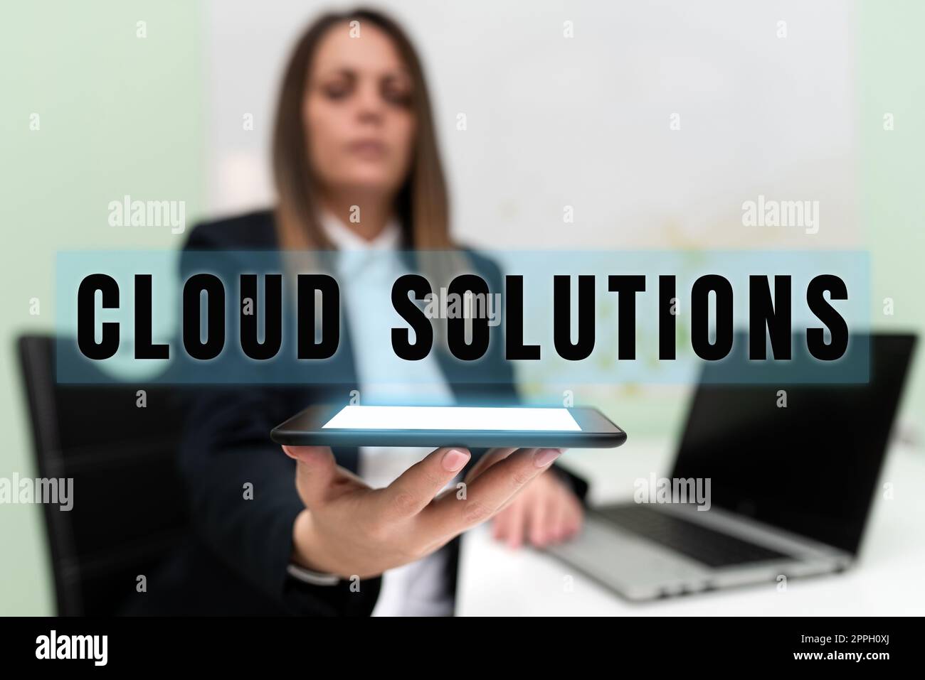 Légende conceptuelle Solutions cloud. Photo conceptuelle services ou ressources ondemand accessibles via Internet Banque D'Images