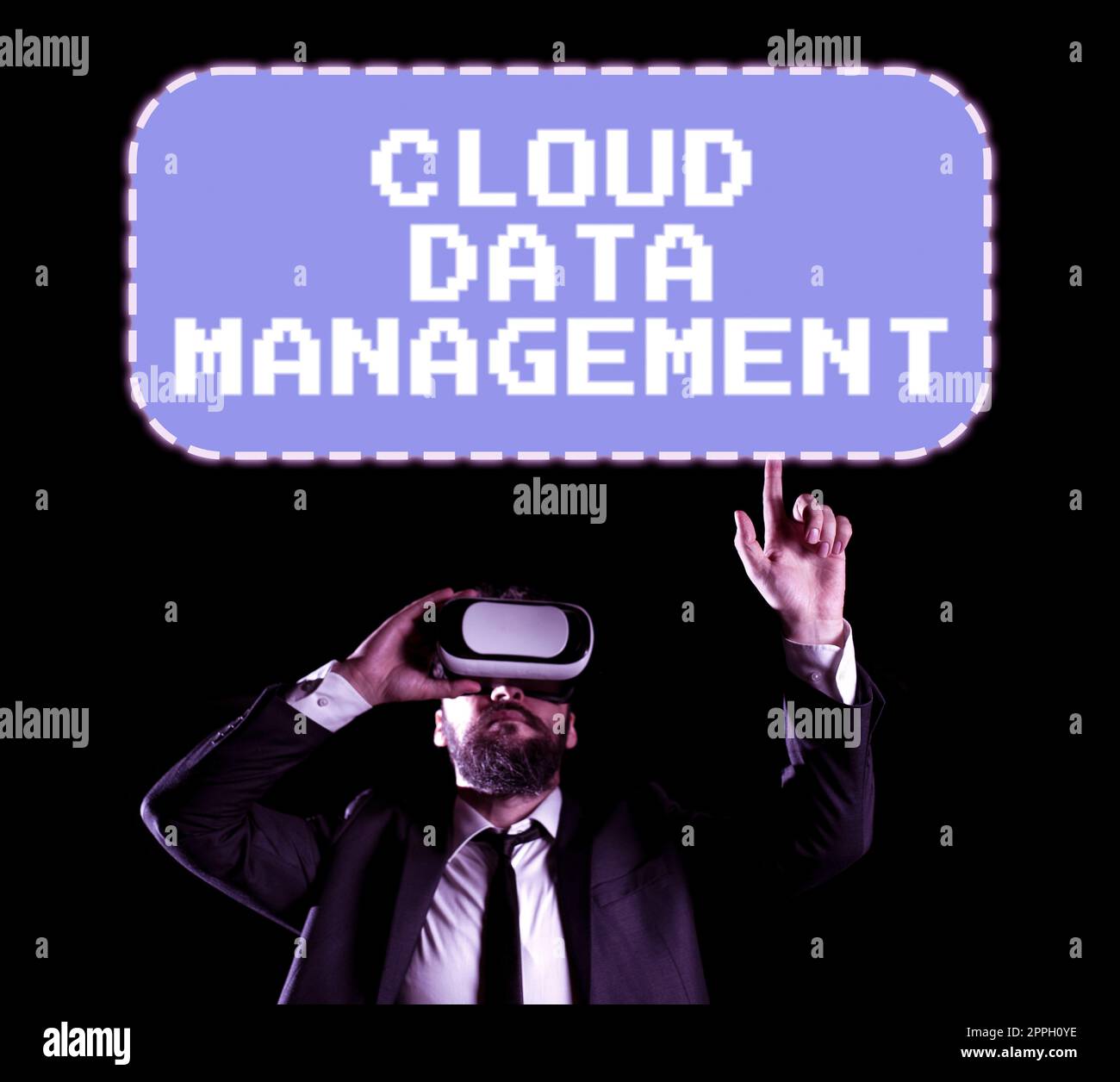 Écriture de texte affichant Cloud Data Management. Approche métier Technique de gestion des données sur les plates-formes cloud Banque D'Images