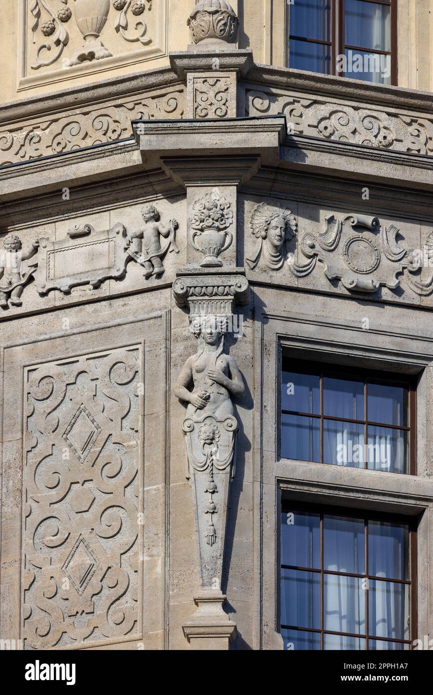 Château de Moszna du 17e siècle, château historique et résidence, Moszna, Opole, Pologne Banque D'Images