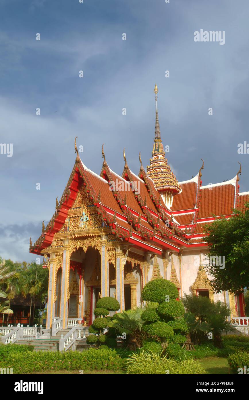 Temple bouddhiste à Wat Chalong, situé à Phuket, Thaïlande. Vue extérieure. Banque D'Images
