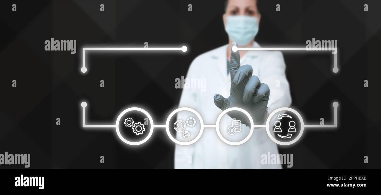 Homme tenant la tablette et appuyant sur la barre de recherche. Homme d'affaires portant un interrupteur à pression sur une tablette montrant de nouvelles technologies futuristes. Banque D'Images