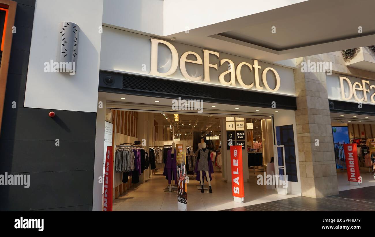 Istanbul, Turquie 15 septembre 2022 magasin de facto au centre