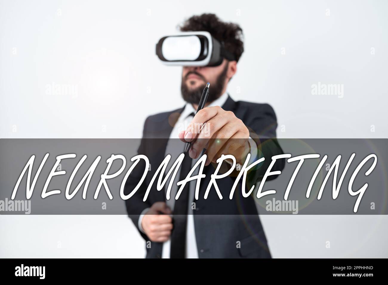 Écriture affichage du texte Neuromarketing. Le domaine de la vitrine commerciale utilise des technologies médicales telles que l'IRMf Banque D'Images