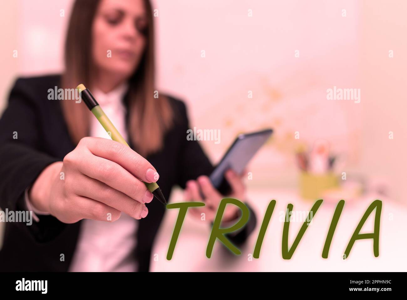Affiche affichant Trivia, Business Idea details considérations pièces