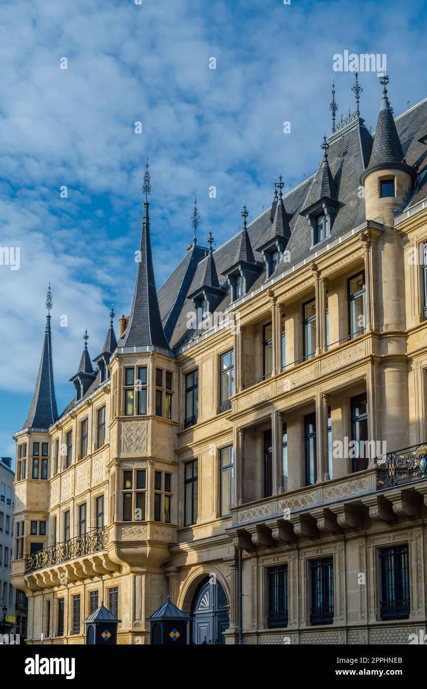 LUXEMBOURG VILLE, LUXEMBOURG - 27 AOÛT 2013 : la façade du Grand Palais Ducal de Luxembourg ville, Grand-Duché de Luxembourg Banque D'Images