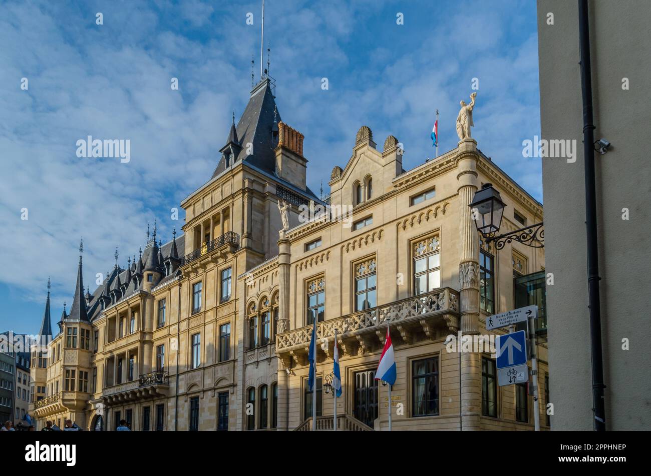 LUXEMBOURG VILLE, LUXEMBOURG - 27 AOÛT 2013 : la façade du Grand Palais Ducal de Luxembourg ville, Grand-Duché de Luxembourg Banque D'Images