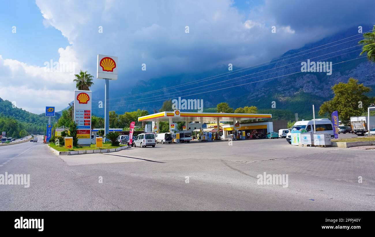 Antalya, Turquie - 17 septembre 2022 : station-service Shell Banque D'Images