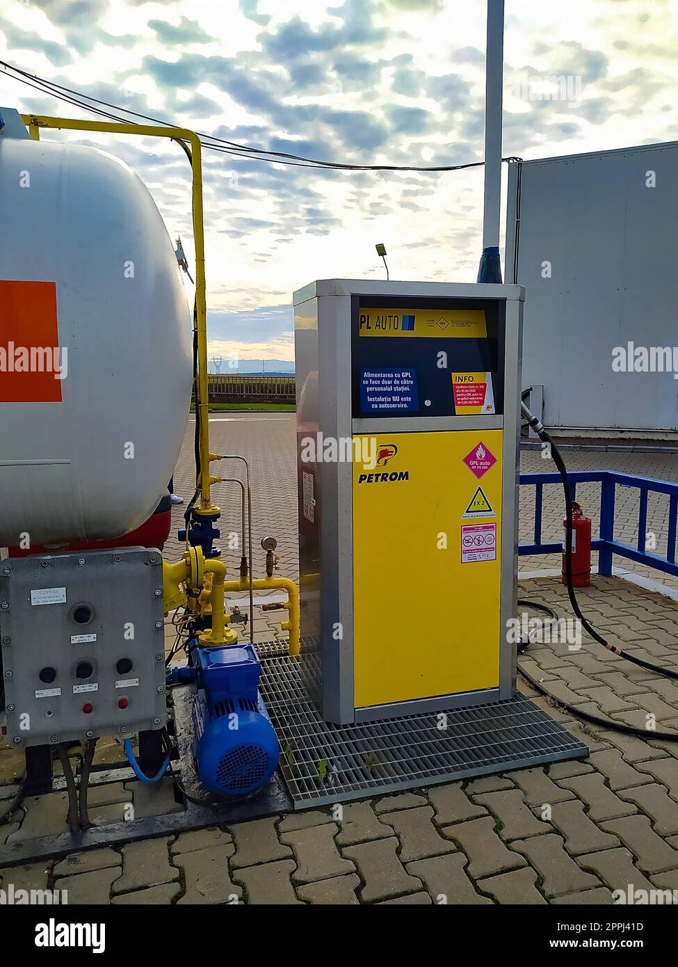 Brashov, Roumanie - 26 septembre 2022 : station-service Petrom Banque D'Images