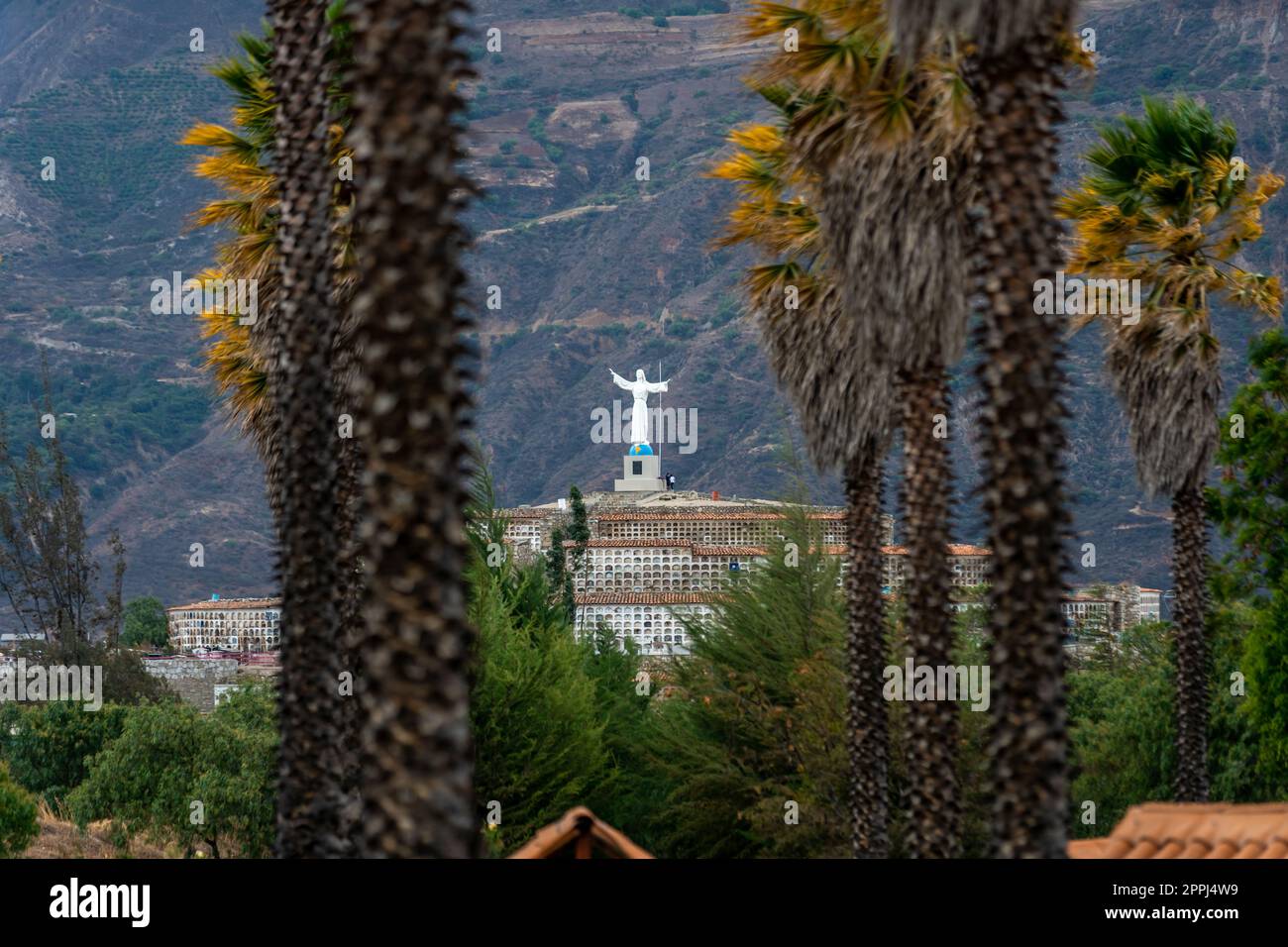 Parc national de Huascaran au Pérou à Yungay. Patrimoine naturel mondial de l'UNESCO. réserve de biosphère dans les Andes Banque D'Images