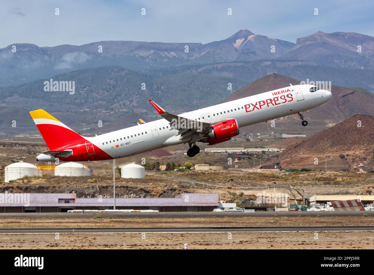 Iberia Express Airbus A321neo à l'aéroport de Tenerife Sud en Espagne Banque D'Images