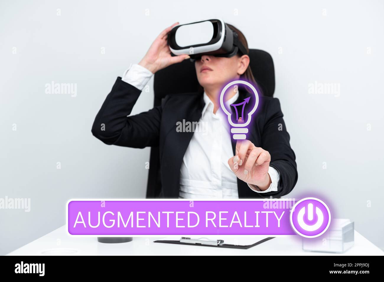 Affiche la réalité augmentée. Technologie de présentation d'entreprise qui impose l'image informatique au monde réel Banque D'Images