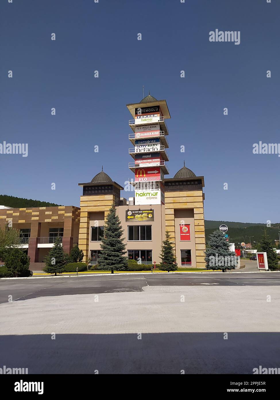 Bursa, Turquie - 16 septembre 2022 : vue extérieure du centre commercial Inegol Banque D'Images