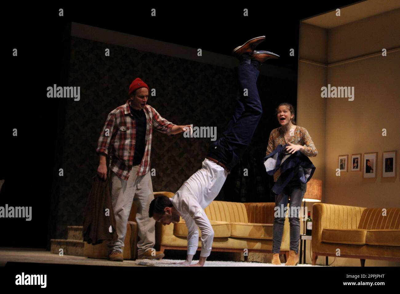 'De leven Ã–llern' Flavio Kiener,Rabea LÃ¼bbe,Marco Reimers,Théâtre Ohnsorg,Hambourg,12.01.2023 Banque D'Images